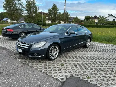 Gebraucht Mercedes CLS350 265 PS (194 kW) 2011 Grau Limousine