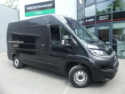 Gebraucht Fiat Ducato 140 PS (102 kW) 2021 Schwarz (colore esterno (schw) (metallic) Van