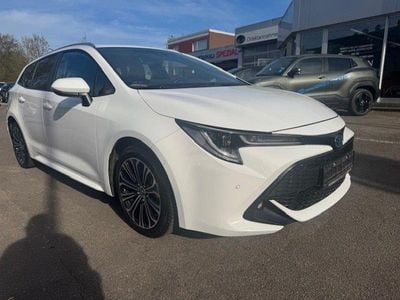 Usata Toyota Corolla Team 122 CV (89 kW) 2022 Bianco Station wagon