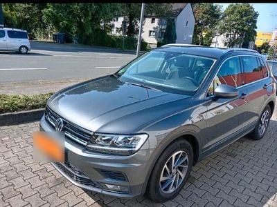 Gebraucht VW Tiguan Sound 150 PS (110 kW) 2018 Grau SUV