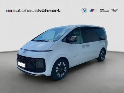Gebraucht Hyundai Staria Signature 177 PS (130 kW) 2023 Weiß Van / Kleinbus