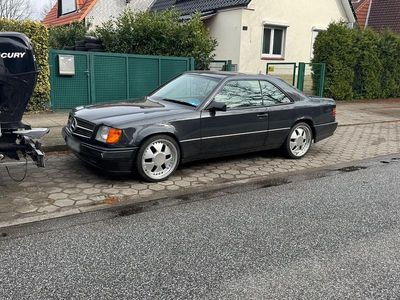 Gebraucht Mercedes 220 150 PS (110 kW) 1992 Schwarz Coupé