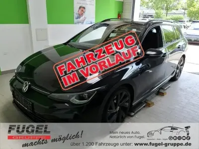 Gebraucht VW Golf VIII R 320 PS (235 kW) 2022 Deep black perleffekt Kombi