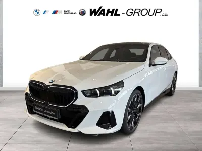 Neu BMW 540 M Sport 303 PS (222 kW) 2026 Weiß Limousine