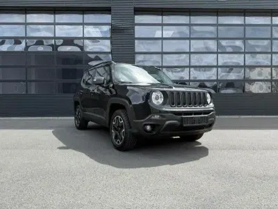 Gebraucht Jeep Renegade Trailhawk 170 PS (125 kW) 2015 Schwarz SUV
