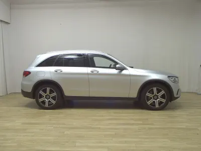 Używany Mercedes GLC220 194 KM (142 kW) 2020 Srebrny SUV