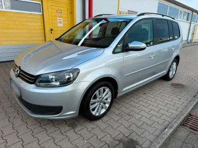 Gebraucht VW Touran 105 PS (77 kW) 2010 Silber Van / Kleinbus
