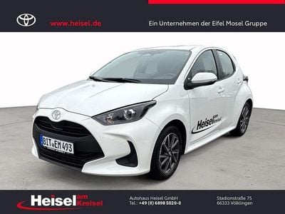 Gebraucht Toyota Yaris Hybrid Comfort 116 PS (85 kW) 2025 Weiß Limousine