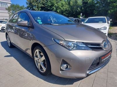 Toyota Auris Hybrid