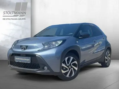 Gebraucht Toyota Aygo X 72 PS (52 kW) 2025 Grau SUV