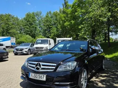 Gebraucht Mercedes C200 Avantgarde 184 PS (135 kW) 2013 Schwarz Limousine
