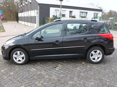 Gebraucht Peugeot 207 Premium 120 PS (88 kW) 2013 Schwarz obsidien/metallic Kombi