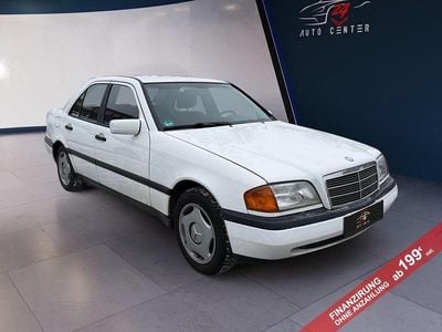 Gebraucht Mercedes C180 122 PS (89 kW) 1994 Weiß Limousine