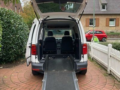 gebraucht VW Caddy behindertengerecht Rollstuhlrampe 125 PS unfallfrei
