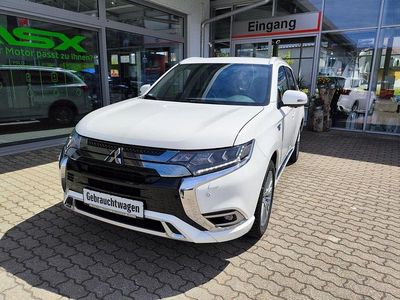 Gebraucht Mitsubishi Outlander P-HEV Plus 224 PS (164 kW) 2019 Weiß SUV