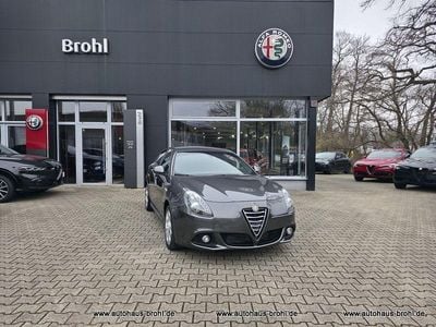 Grau Gebraucht 2015 Alfa Romeo Giulietta Sprint Limousine | 13.900 € (Etwas zu teuer)