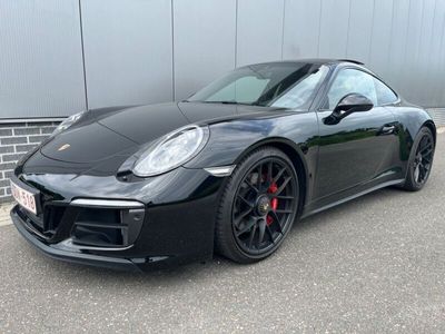 Porsche 911 Carrera 4 GTS