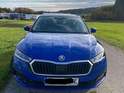Usata Skoda Octavia Ambition 150 CV (110 kW) 2022 Blu Station wagon