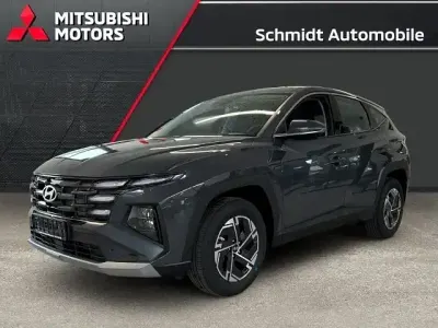 Neu Hyundai Tucson Select 150 PS (110 kW) 2026 Ecotronic grey SUV