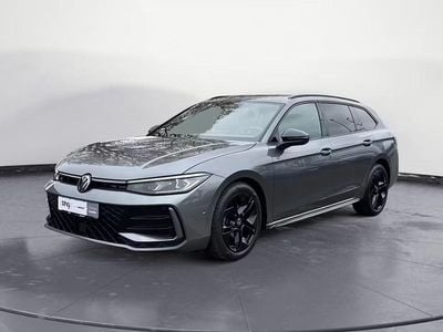 Second-hand VW Passat R-line 150 CP (110 kW) 2025 Gri Break