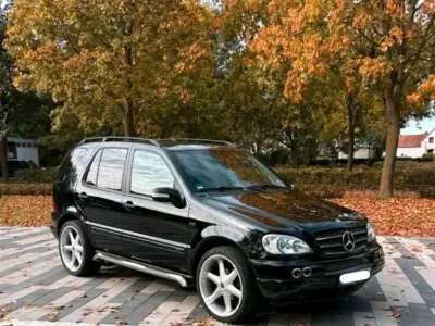 Gebraucht Mercedes ML320 231 PS (169 kW) 1998 Schwarz SUV