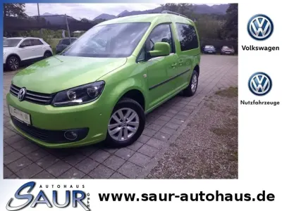 Gebraucht VW Caddy Comfortline 105 PS (77 kW) 2014 Viperngrün metallic Van / Kleinbus