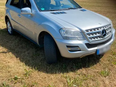 Gebraucht Mercedes ML350 230 PS (169 kW) 2011 Silber SUV