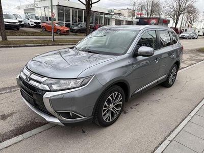 Gebraucht Mitsubishi Outlander Top 150 PS (110 kW) 2016 Grau SUV