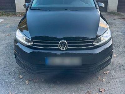 Schwarz Gebraucht 2016 VW Touran Comfortline Van / Kleinbus | 15.000 € (Guter Preis)