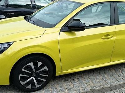 Second-hand Peugeot 208 101 CP (74 kW) 2024 Andere farben Hatchback