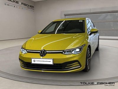 Second-hand VW Golf VII Style 150 CP (110 kW) 2021 Galben Hatchback