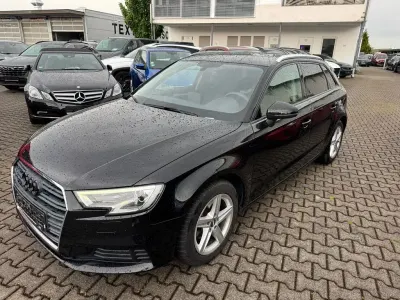 Gebraucht Audi A3 Sport 116 PS (85 kW) 2017 Schwarz Limousine