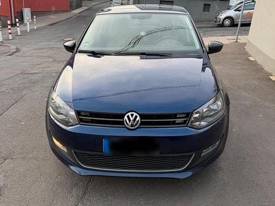 Gebraucht VW Polo Match 69 PS (50 kW) 2013 Blau Kleinwagen
