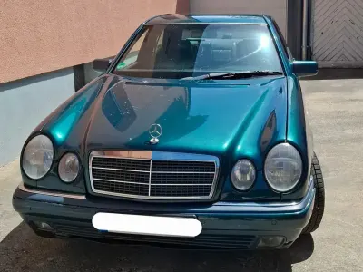 Gebraucht Mercedes E320 Elegance 224 PS (164 kW) 1997 Grün Limousine