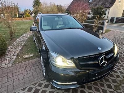 Usata Mercedes C220 170 CV (125 kW) 2011 Nero Station wagon