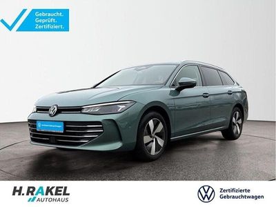 Grün Gebraucht 2025 VW Passat | 34.494 € (Superpreis)