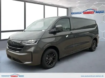 Neu VW T7 150 PS (110 kW) 2026 Grau Van