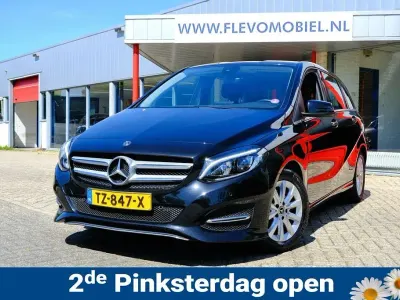 Gebraucht Mercedes B180 Ambition 122 PS (89 kW) 2018 Schwarz Van / Kleinbus