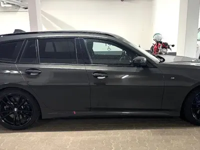 Gebraucht BMW 330e M Sport 292 PS (214 kW) 2020 Grau Kombi