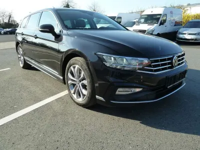 Gebraucht VW Passat R-line 200 PS (147 kW) 2022 Schwarz Kombi