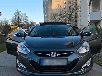 Usata Hyundai i40 Premium 136 CV (100 kW) 2012 Grigio Berlina