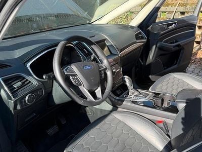 Gebraucht Ford S-MAX Vignale 210 PS (154 kW) 2016 Silber Van / Kleinbus