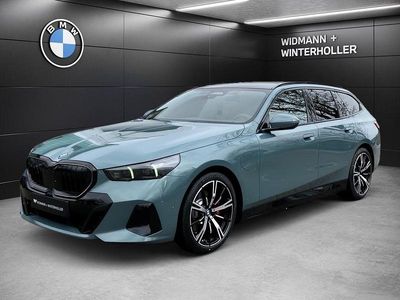 Nuova BMW 530e M Sport 299 CV (219 kW) 2026 Verde Station wagon