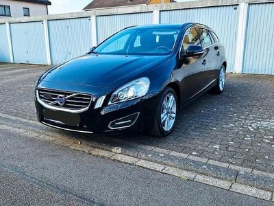 Gebraucht Volvo V60 163 PS (119 kW) 2011 Schwarz Kombi