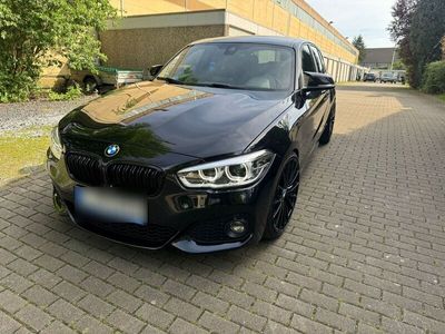 gebraucht BMW 120 d xDrive Aut . M Sportpaket Scheckheft LED