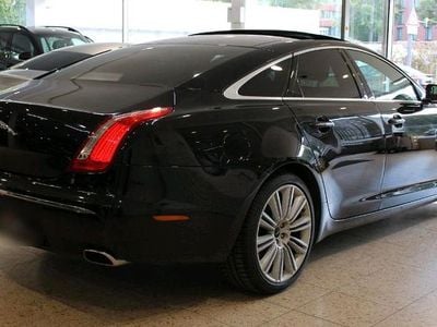 Usata Jaguar XJ 275 CV (202 kW) 2012 Nero Berlina
