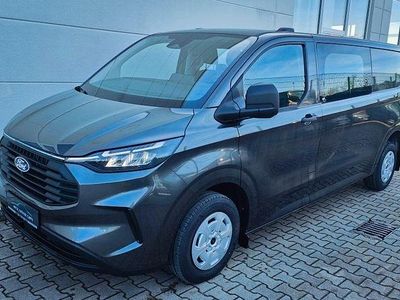 Nuova Ford Transit Custom Trend 170 CV (125 kW) 2025 Magnetic met Berlina