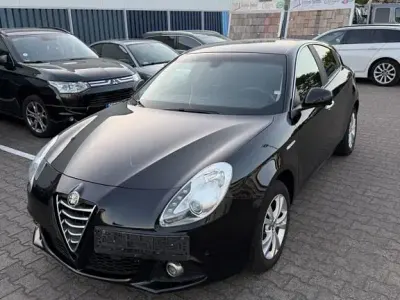 Gebraucht Alfa Romeo Giulietta Turismo 120 PS (88 kW) 2015 Schwarz Kleinwagen