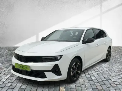 Gebraucht Opel Astra S 131 PS (96 kW) 2024 Lack weiss banquise/typ aussenverkleidung spiegel flach standard Kleinwagen