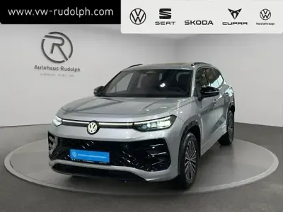 Gebraucht VW Tayron Style 193 PS (141 kW) 2025 Oyster silver metallic (metallic) SUV